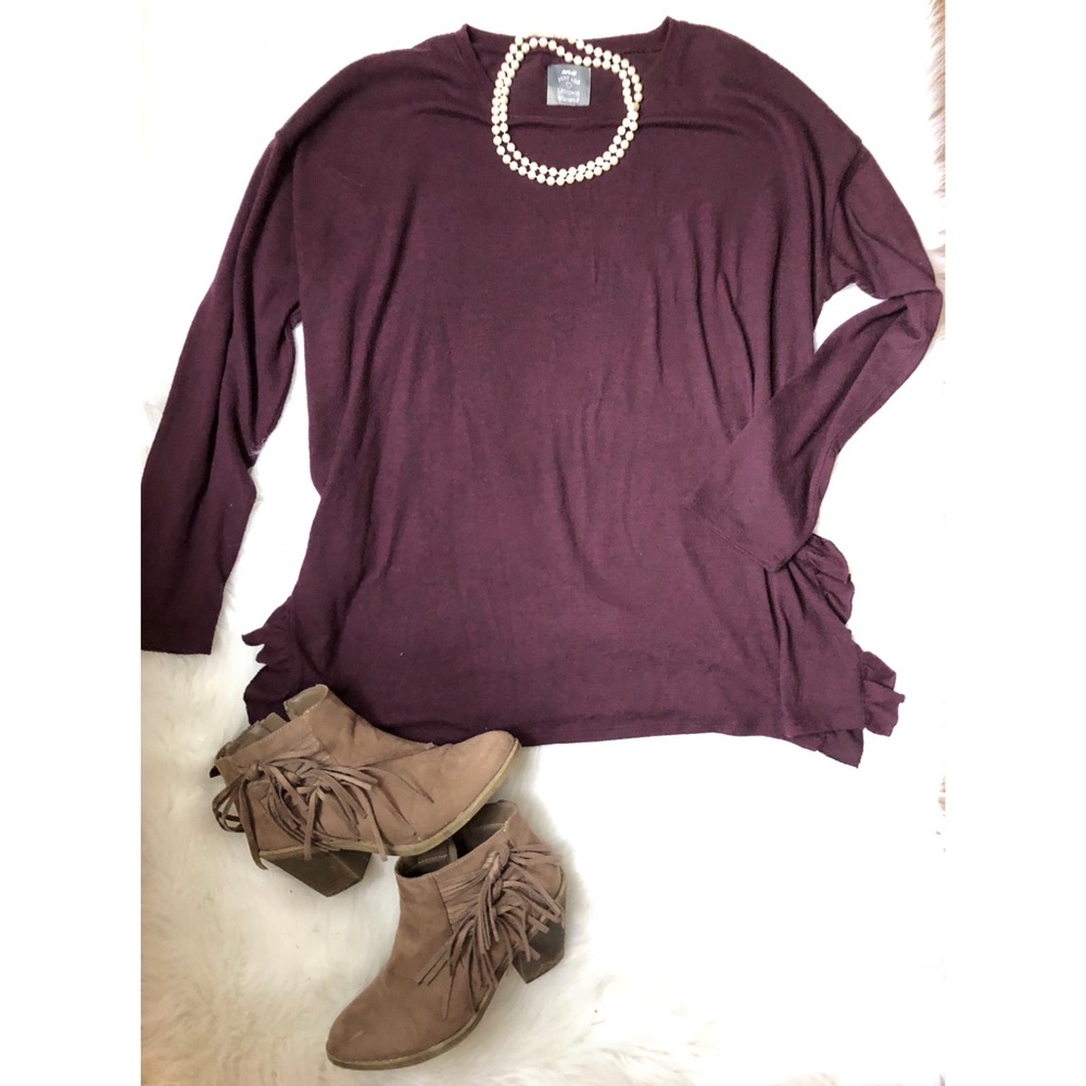 Light weight sweater